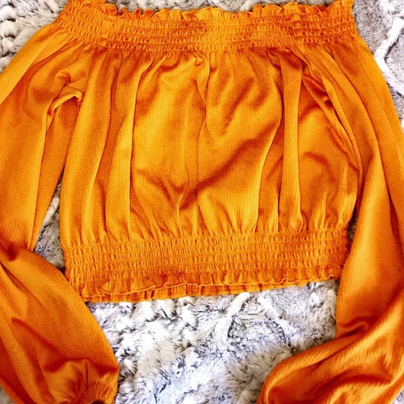 H&M Tops - Yellow long sleeve off the shoulder crop top